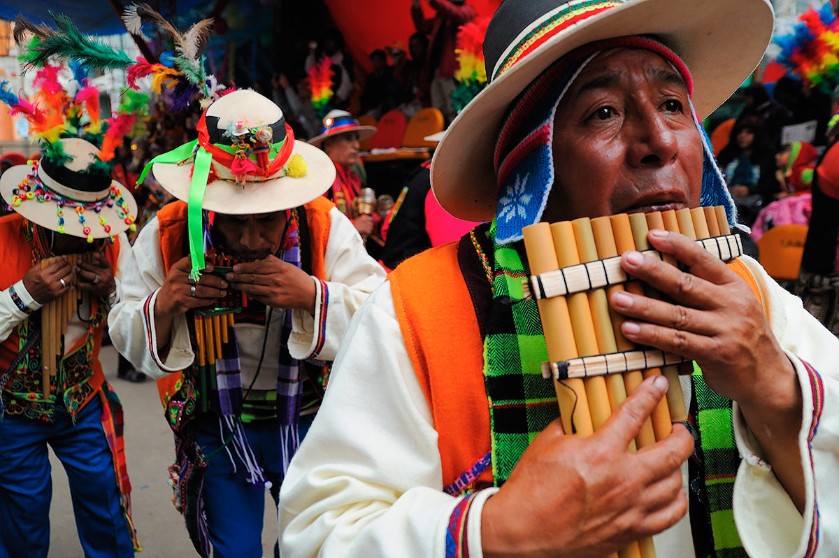 Участники карнавала в Оруро, Боливия