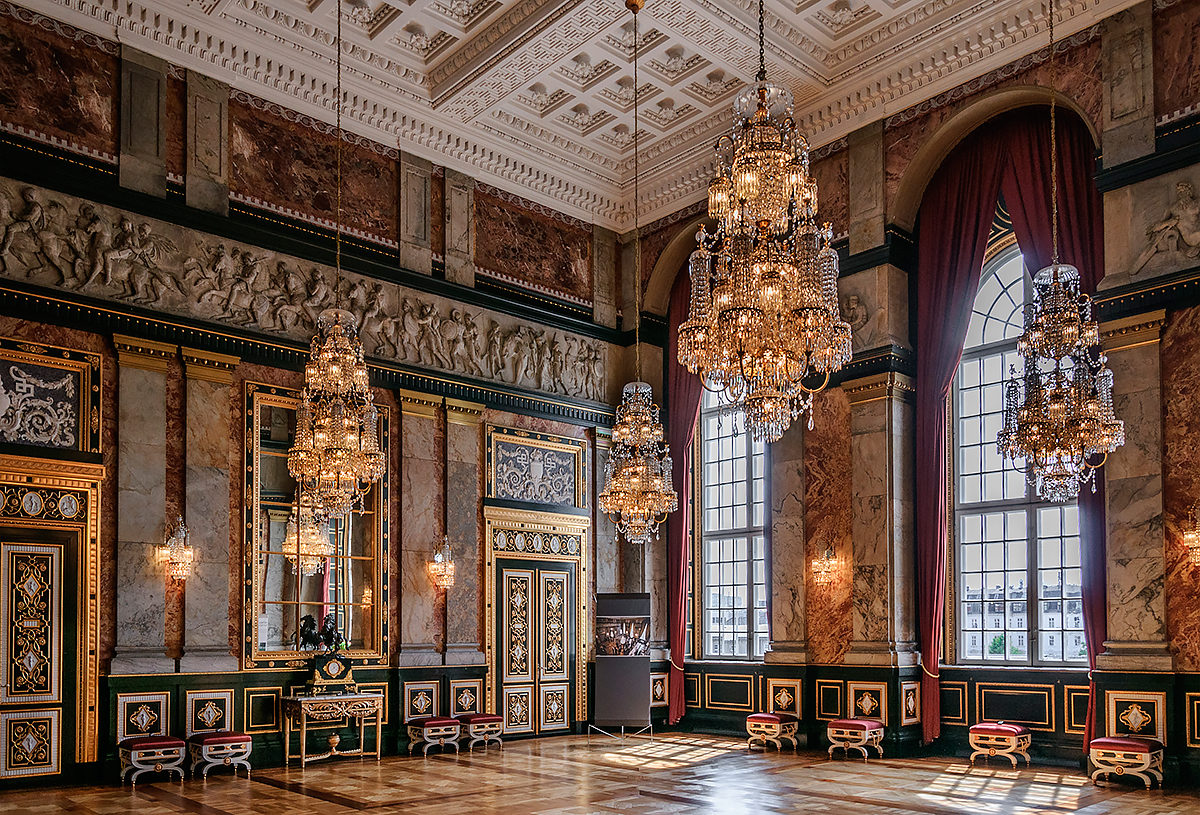 Роскошный интерьер во дворце Кристиансборг