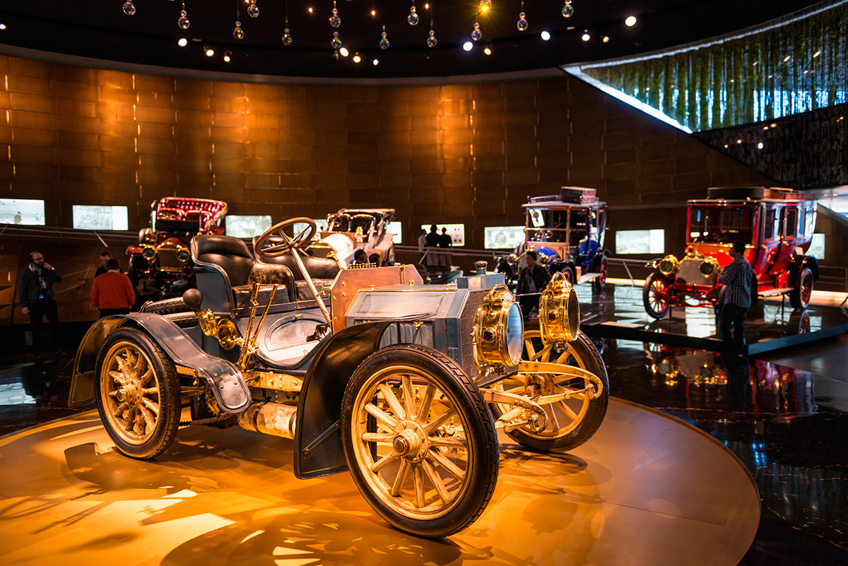 Экспозиция в музее Mercedes-Benz