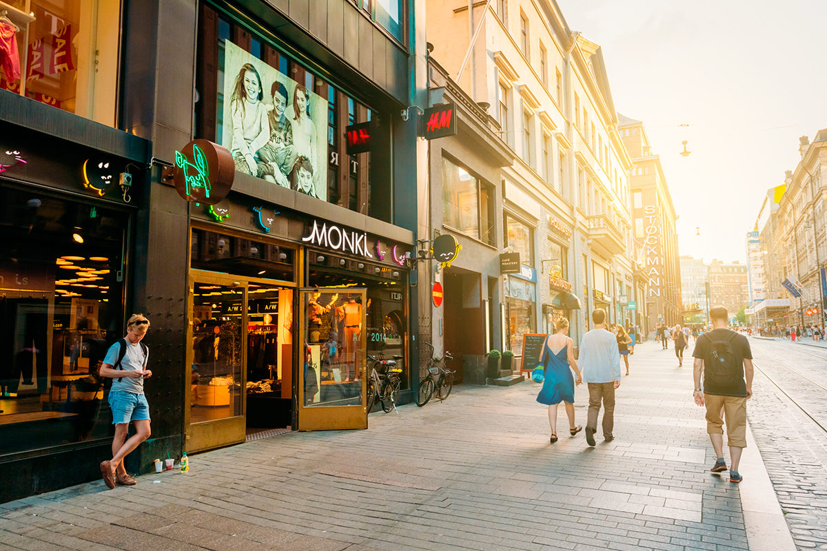 Одна из улиц с бутиками, Хельсинки
