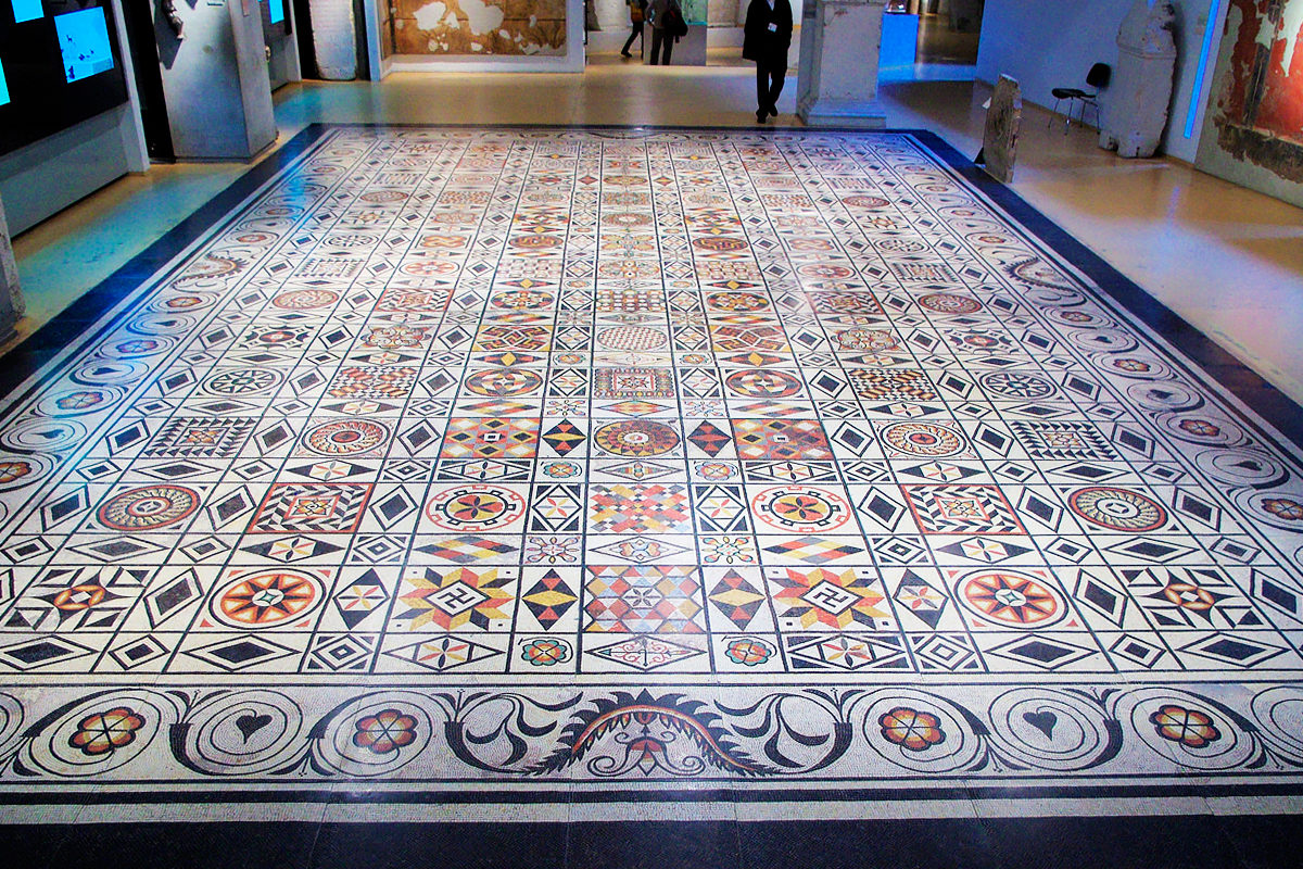 Красочная мозайка, Музей галло-римской цивилизации