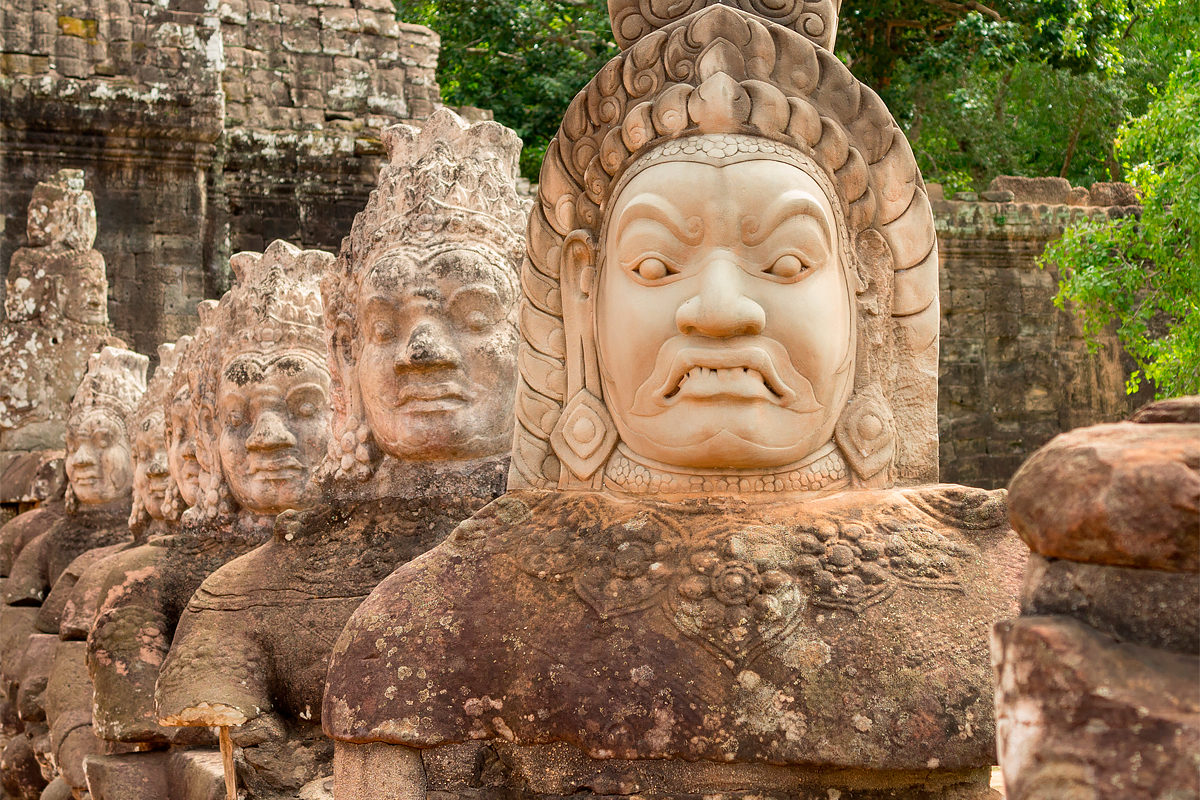 Скульптуры воинов и демонов, Ангкор-Тхом