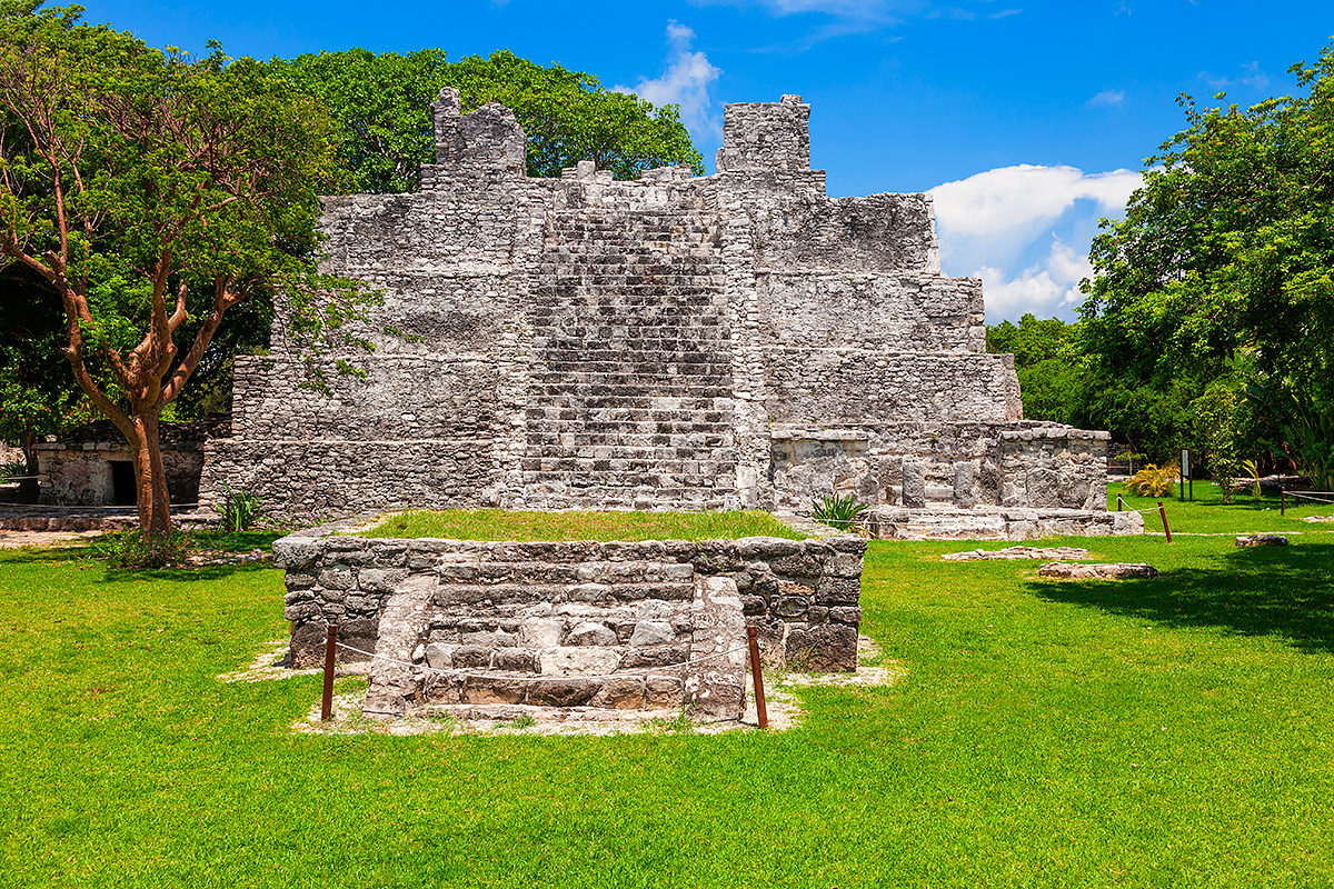 Древний город майя Эль-Меко
