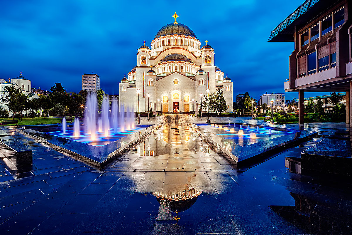 Храм святого Саввы в Белграде