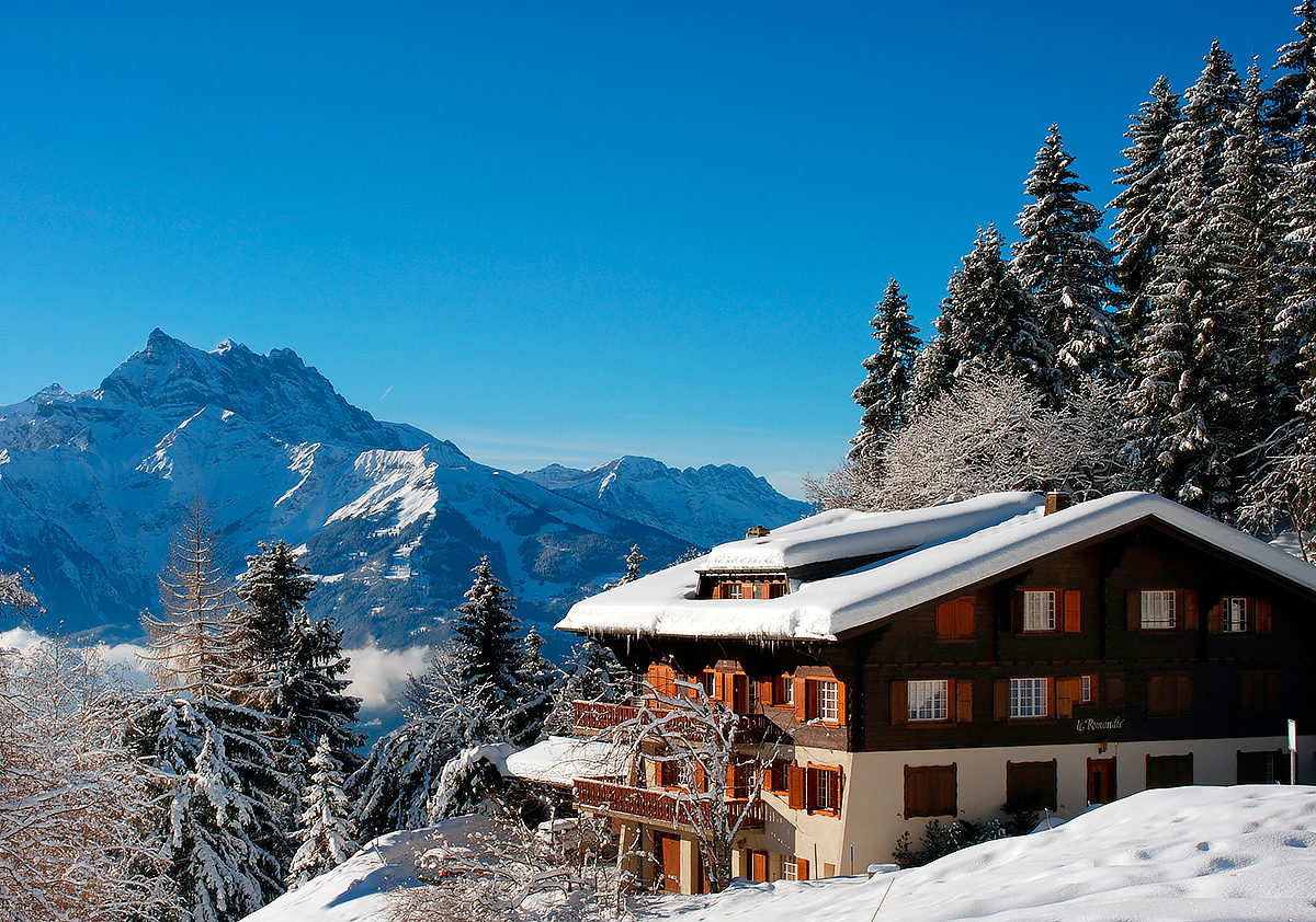 Рассмотрите фото швейцарских альп. Виллар Швейцария. Виллар Швейцария фото. Виллар. Черты ландшафта швейцарских Альп.