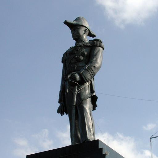 Памятник адмиралу Кром Луанг Джумборн Хет Удомсакди