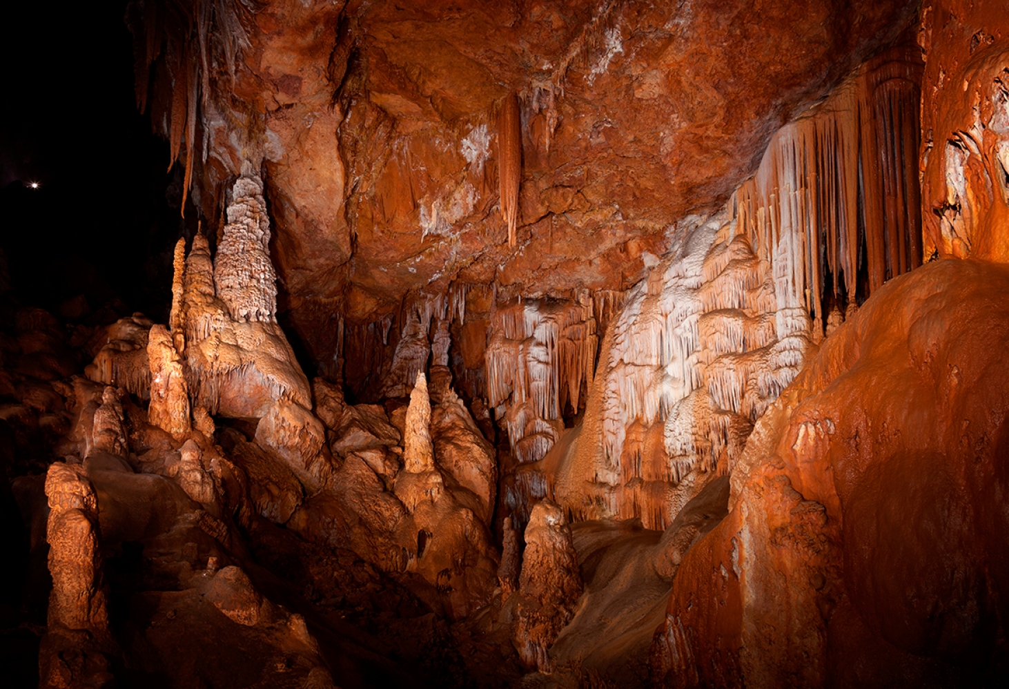 Кашкулакская пещера (п-ра Черного Дьявола)