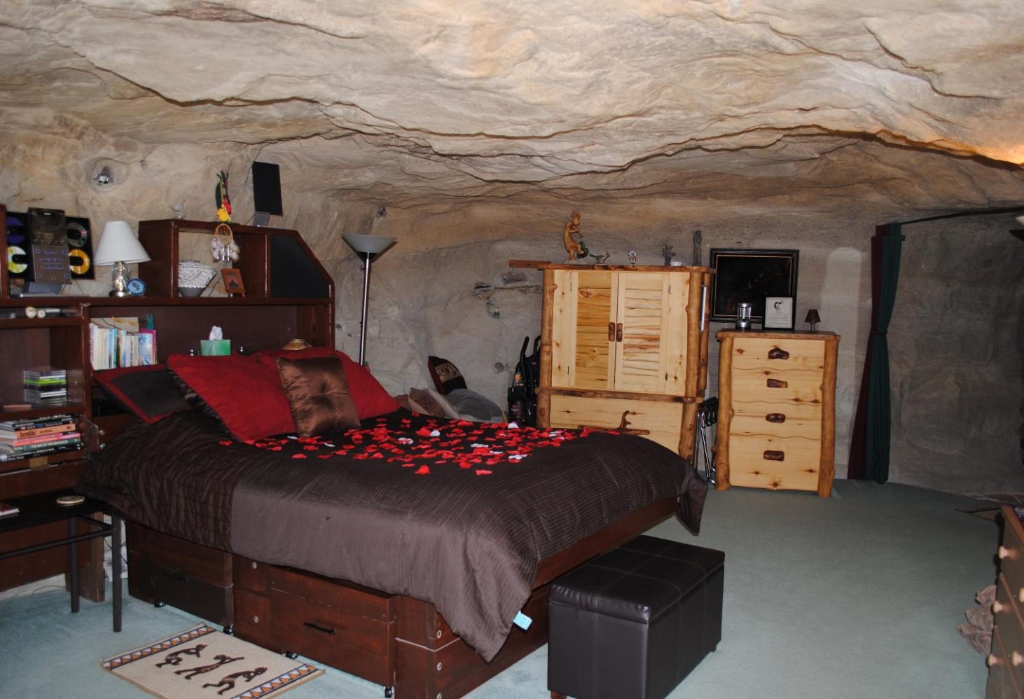 Отель-пещера — Kokopelli Cave Bed and Breakfast — Фармингтон. США