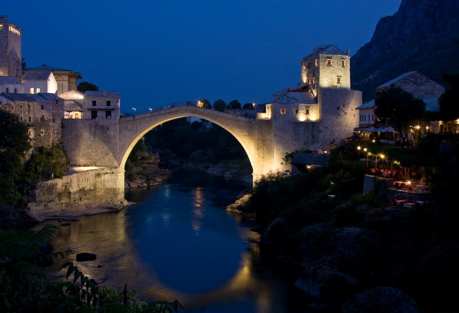 Босния и Герцеговина. Старый мост в Мостаре (Stari Most in Mostar). Мостар