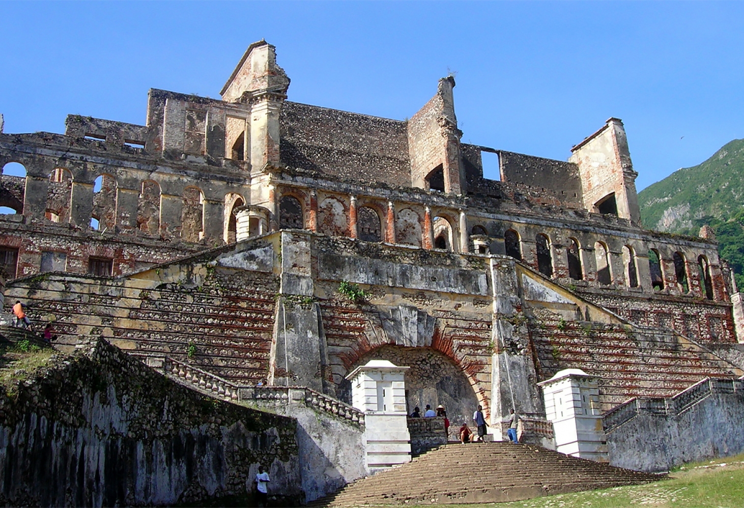 Гаити, Цитадель Ла-Ферьер и  замок Санс-Суси