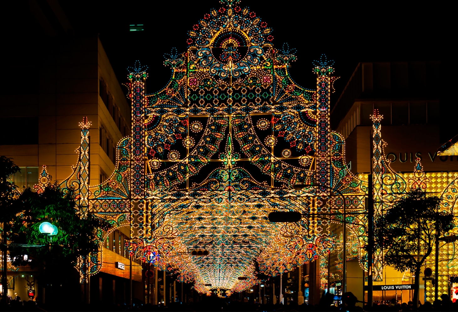 Фестиваль света в Кобе (Kobe Luminarie). начало декабря