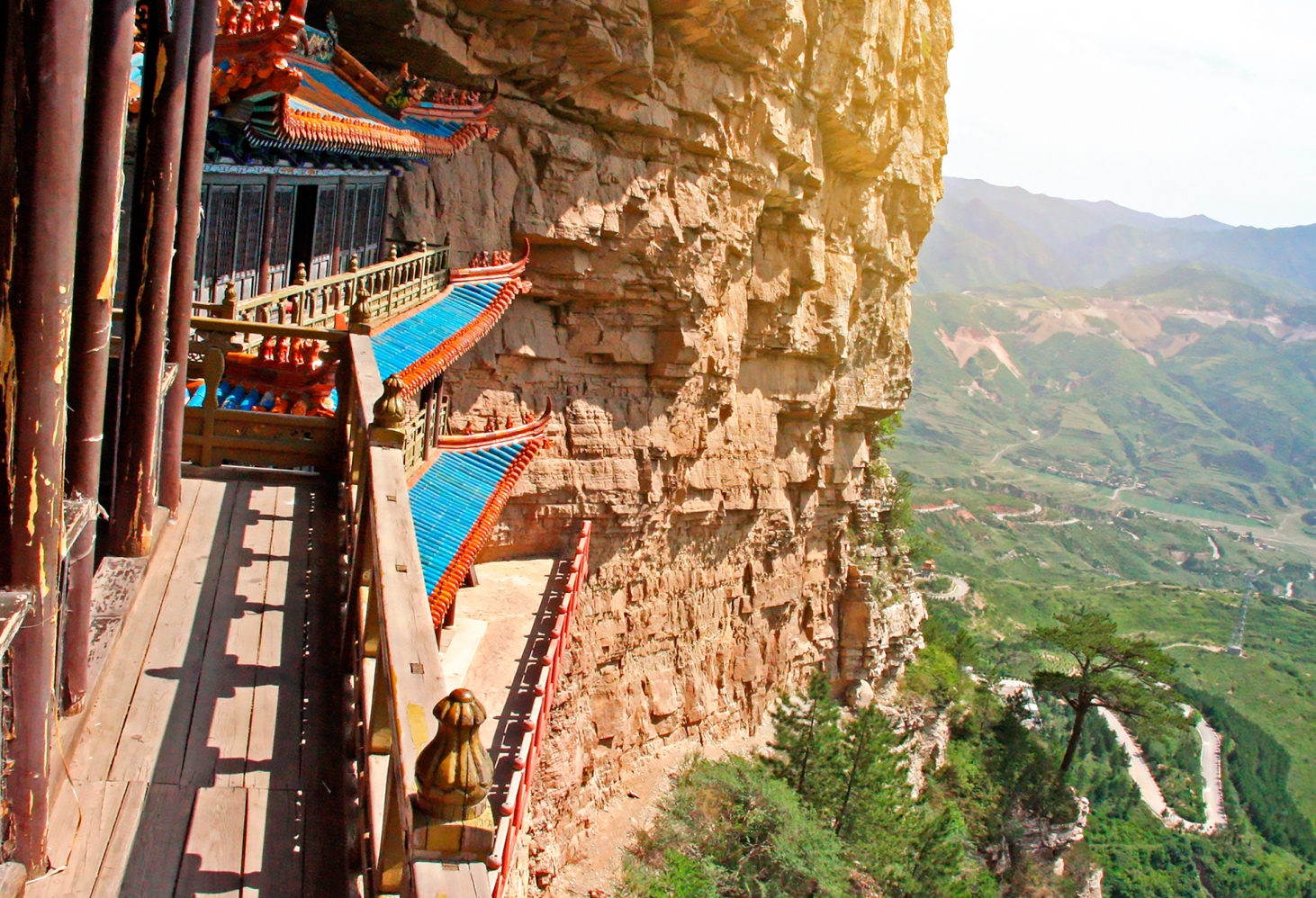 Сюанькун-сы (Висячий монастырь), Китай