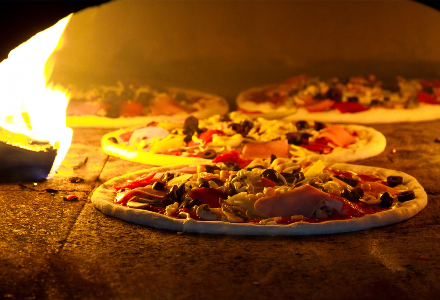 Мировой чемпионат пиццы в Парме. Весной